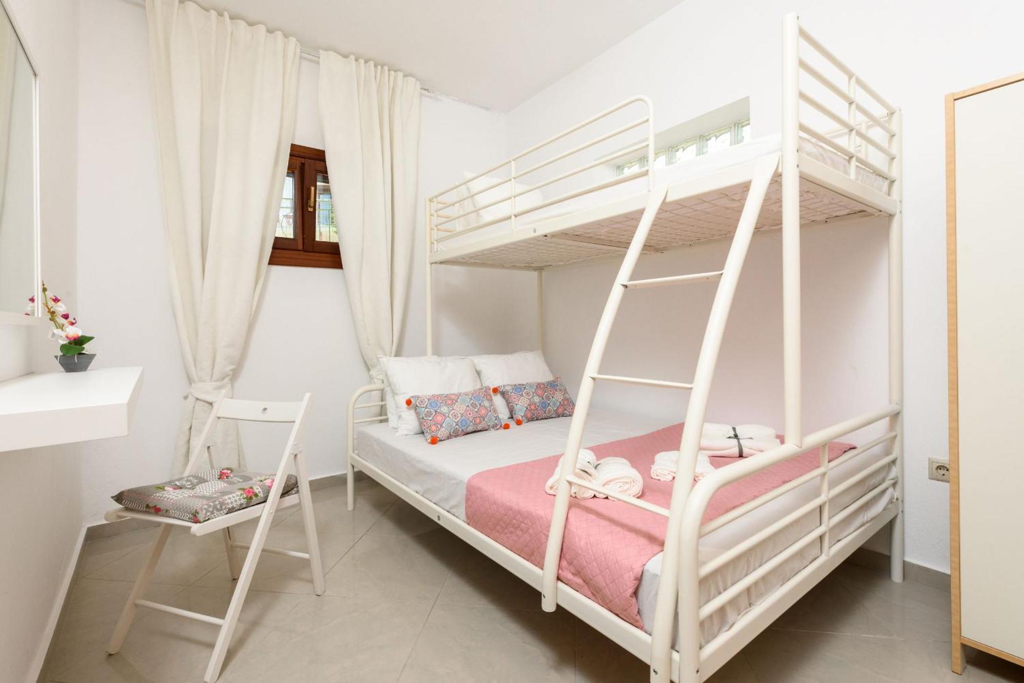 Whitegold Apartments Panagia 파나이아 외부 사진
