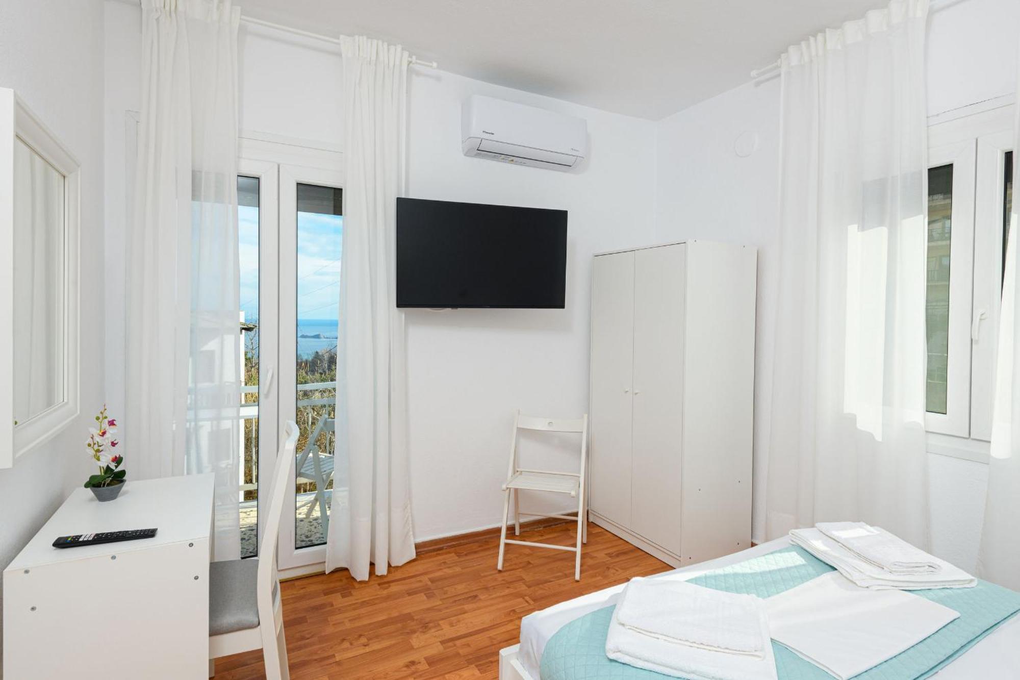 Whitegold Apartments Panagia 파나이아 외부 사진