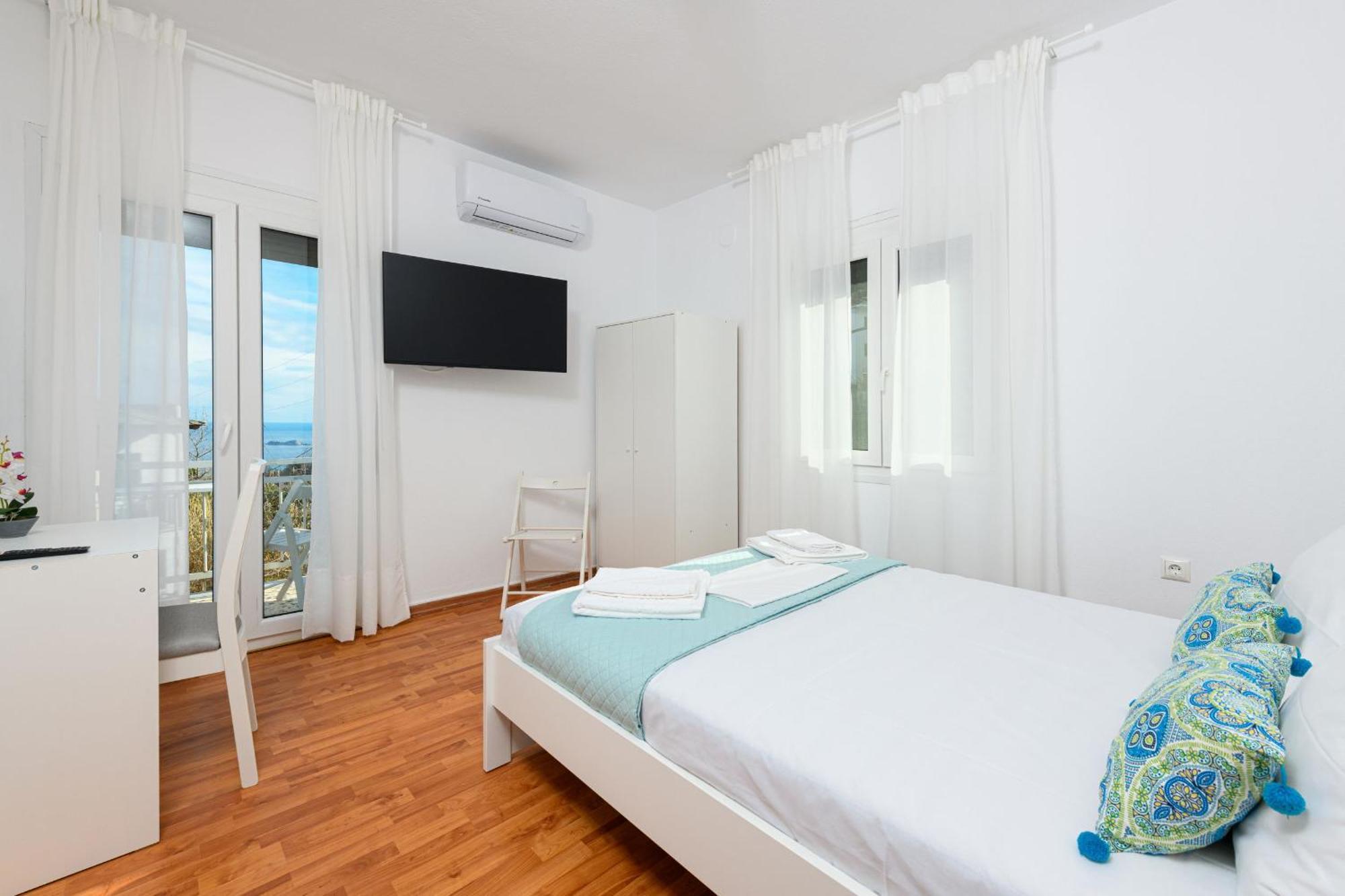 Whitegold Apartments Panagia 파나이아 외부 사진