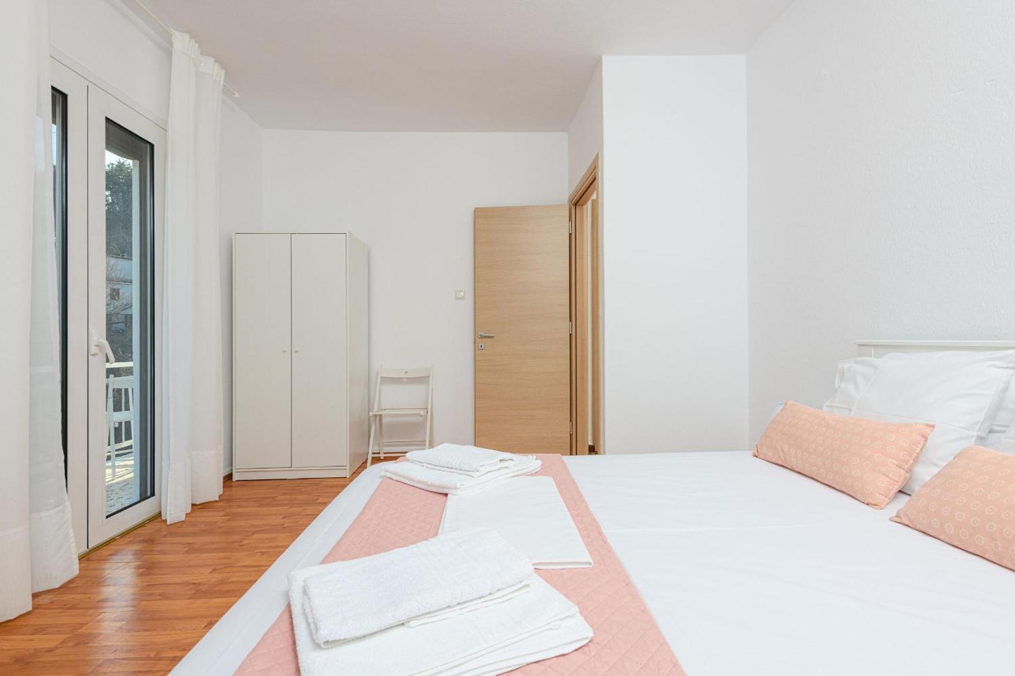 Whitegold Apartments Panagia 파나이아 외부 사진