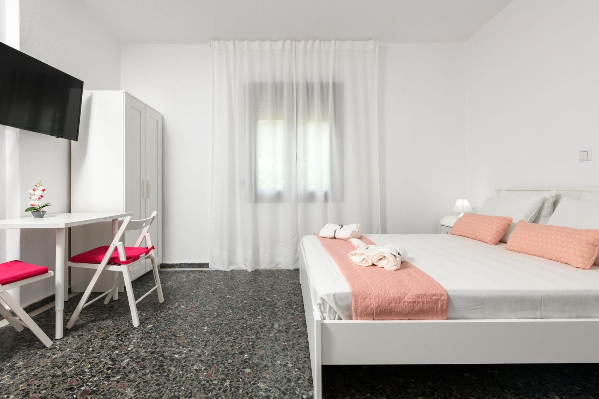 Whitegold Apartments Panagia 파나이아 외부 사진