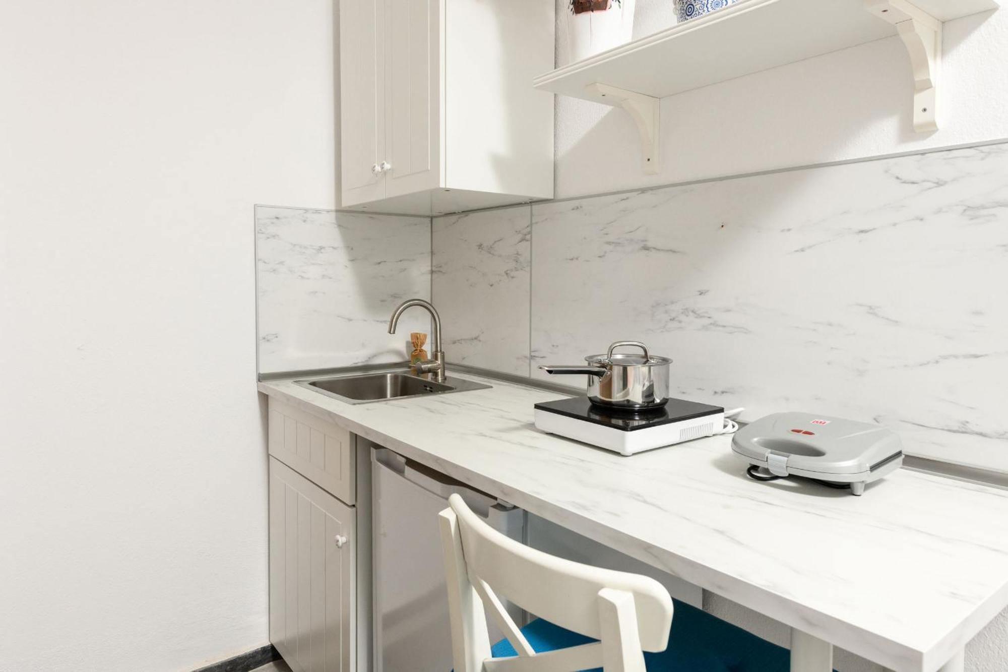 Whitegold Apartments Panagia 파나이아 객실 사진